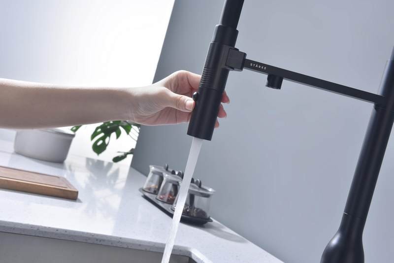 Смеситель для кухни Paulmark Ma213188-GM с подключением фильтра, оружейная сталь Смеситель для кухни Paulmark Ma213188-GM с подключением фильтра, оружейная сталь