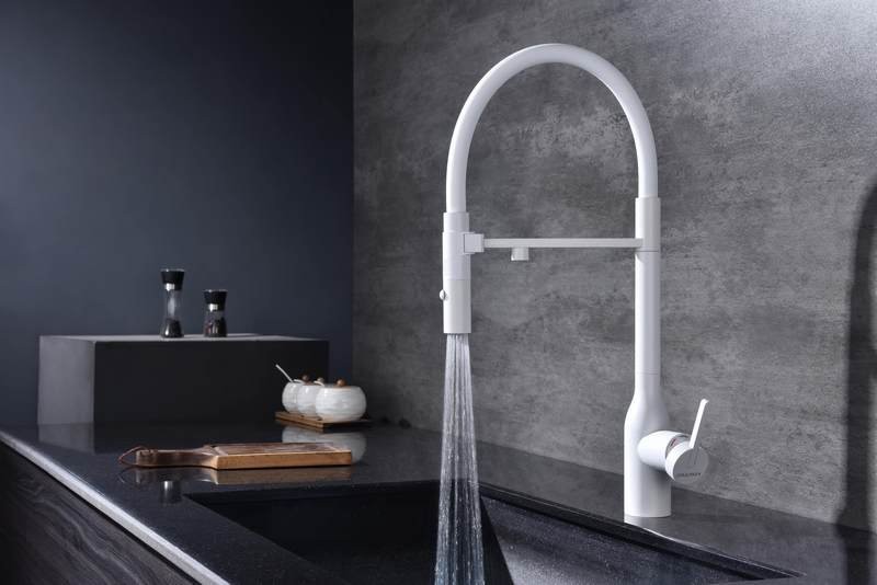 Смеситель для кухни Paulmark Ma213188-WH с подключением фильтра, белый Смеситель для кухни Paulmark Ma213188-WH с подключением фильтра, белый