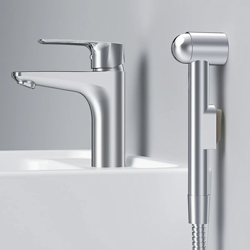 Смеситель для умывальника AM.PM Gem F90A03000 с гигиеническим душем, хром Смеситель для умывальника AM.PM Gem F90A03000 с гигиеническим душем, хром