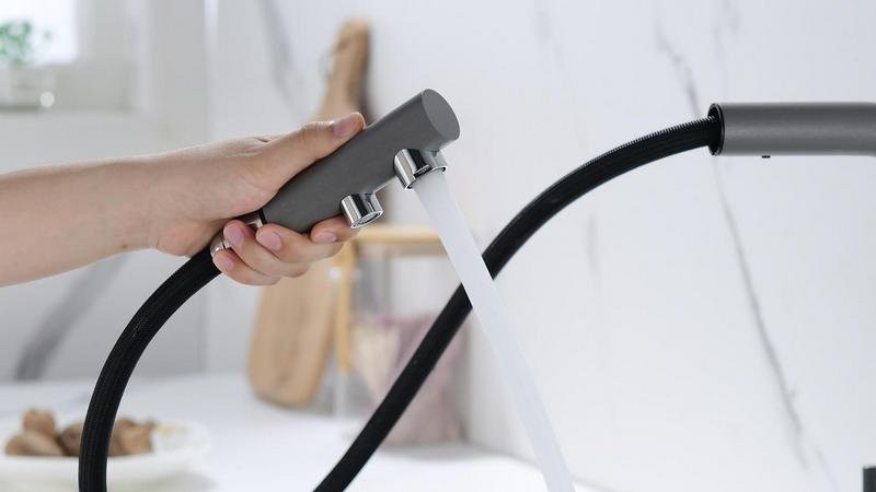 Смеситель для кухни PAULMARK Serpentine Se213222-GRM серый металлик Смеситель для кухни PAULMARK Serpentine Se213222-GRM серый металлик