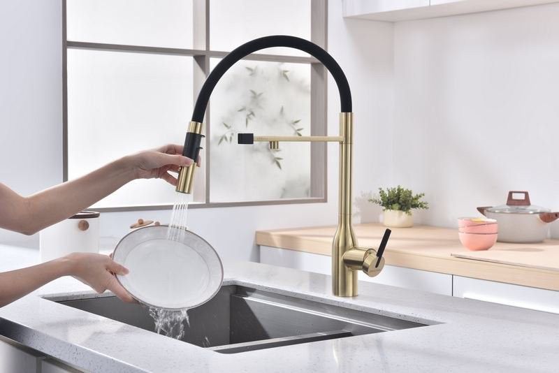 Смеситель для кухни PAULMARK MAGNETO ONE Ma213188-LG светлое золото Смеситель для кухни PAULMARK MAGNETO ONE Ma213188-LG светлое золото