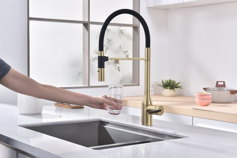 Смеситель для кухни PAULMARK MAGNETO ONE Ma213188-LG светлое золото Смеситель для кухни PAULMARK MAGNETO ONE Ma213188-LG светлое золото