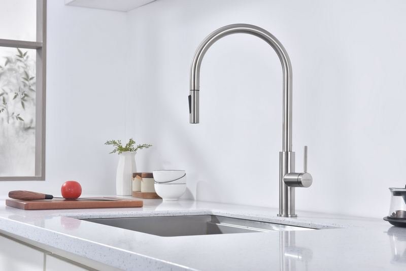 Смеситель для кухни Paulmark Senso Se215180-BS сталь Смеситель для кухни Paulmark Senso Se215180-BS сталь