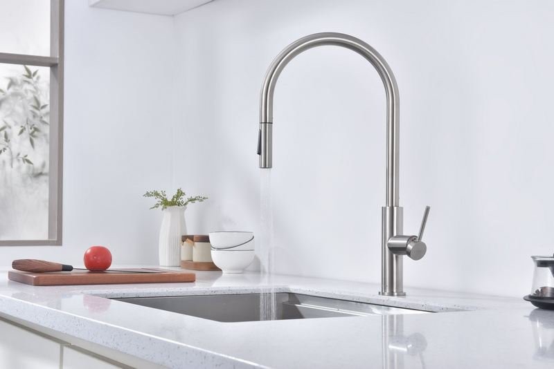 Смеситель для кухни Paulmark Senso Se215180-BS сталь Смеситель для кухни Paulmark Senso Se215180-BS сталь