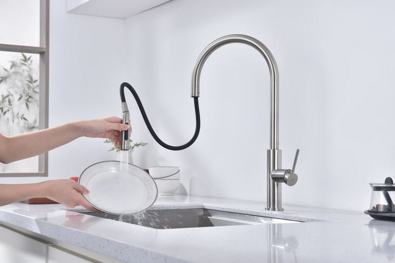 Смеситель для кухни Paulmark Senso Se215180-BS сталь Смеситель для кухни Paulmark Senso Se215180-BS сталь