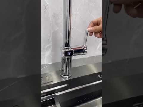 Смеситель Esko K15B LED (черный) Смеситель Esko K15B LED (черный)