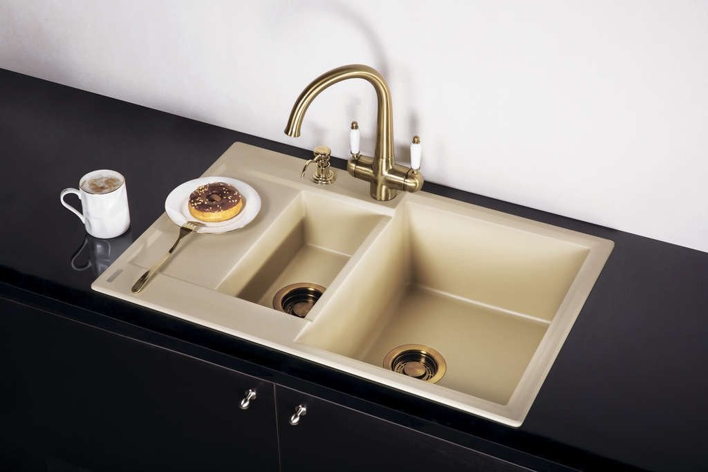 Мойка кухонная Omoikiri Daisen 78-2-BL 78x51 черный Мойка кухонная Omoikiri Daisen 78-2-BL 78x51 черный