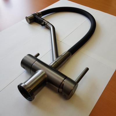 Смеситель Gappo G4398-89 (оружейная сталь + чёрный) Смеситель Gappo G4398-89 (оружейная сталь + чёрный)