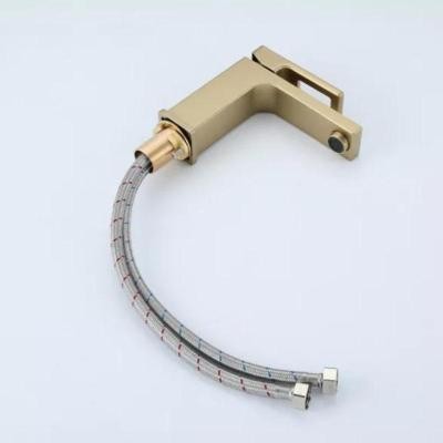 Смеситель Gappo G1017-3 (золотой) Смеситель Gappo G1017-3 (золотой)