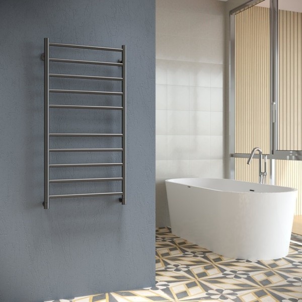 Полотенцесушитель водяной Stinox Toscana 50x100 бп / tos100bral9005-1 (черный матовый) Полотенцесушитель водяной Stinox Toscana 50x100 бп / tos100bral9005-1 (черный матовый)