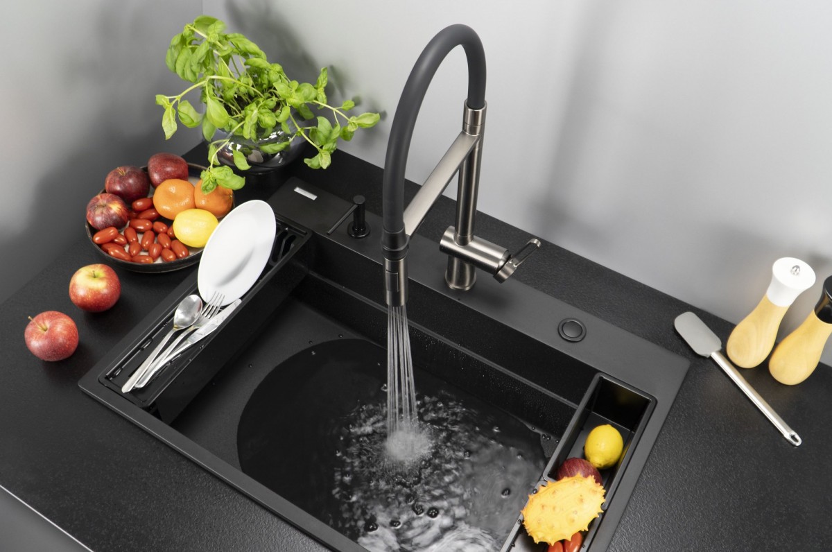 Смеситель для кухни Deante MAGNETIC NERO BRM-N72M 2 вида струй, чёрный Смеситель для кухни Deante MAGNETIC NERO BRM-N72M 2 вида струй, чёрный