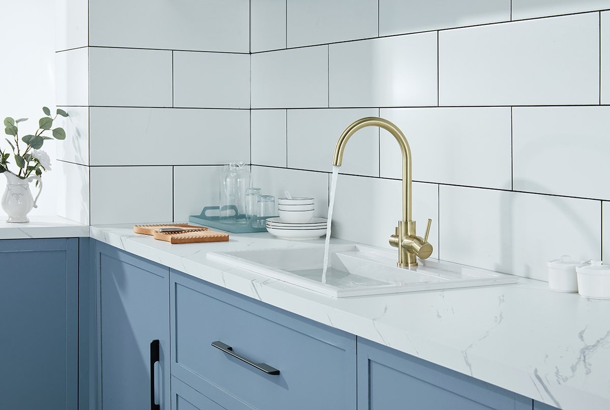 Смеситель для кухни PAULMARK Essen Es213211-BR бронза Смеситель для кухни PAULMARK Essen Es213211-BR бронза
