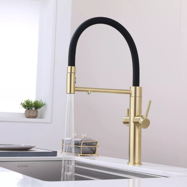 Смеситель для кухни Paulmark NEXUS Ne213999-LG светлое золото Смеситель для кухни Paulmark NEXUS Ne213999-LG светлое золото