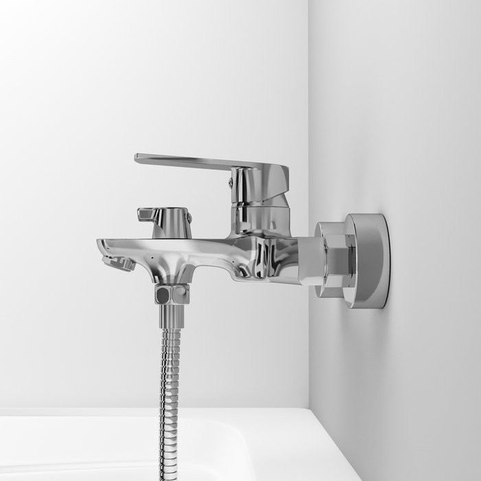 Смеситель для ванны Iddis Plank PLASB02i02WA хром глянцевый Смеситель для ванны Iddis Plank PLASB02i02WA хром глянцевый
