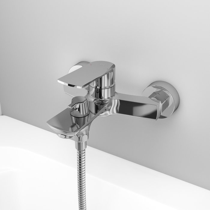 Смеситель для ванны Iddis Plank PLASB02i02WA хром глянцевый Смеситель для ванны Iddis Plank PLASB02i02WA хром глянцевый