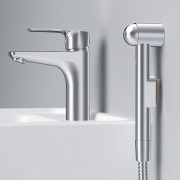 Смеситель для умывальника AM.PM Gem F90A03000 с гигиеническим душем, хром Смеситель для умывальника AM.PM Gem F90A03000 с гигиеническим душем, хром